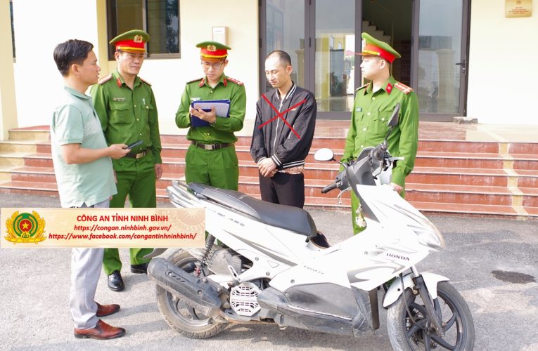 Công an Phường Đồng Văn điều tra, bắt giữ đối tượng cướp giật tài sản