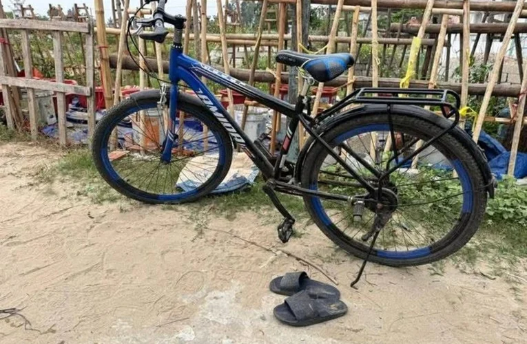 [VIDEO] Đã tìm thấy 1 bé trai mất tích khi đi chơi ở biển Hải Hòa