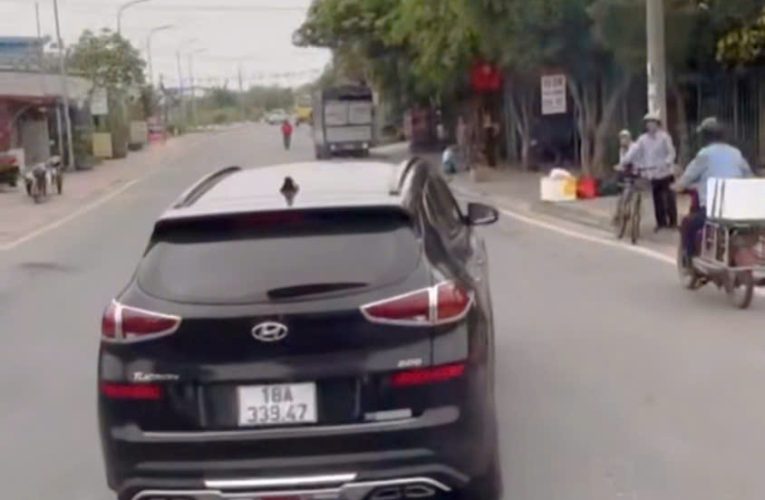 [VIDEO] Nam tài xế điều khiển xe lạng lách trên đường TL489 xã Giao Thủy, tài xế bị xử phạt đến 50 triệu